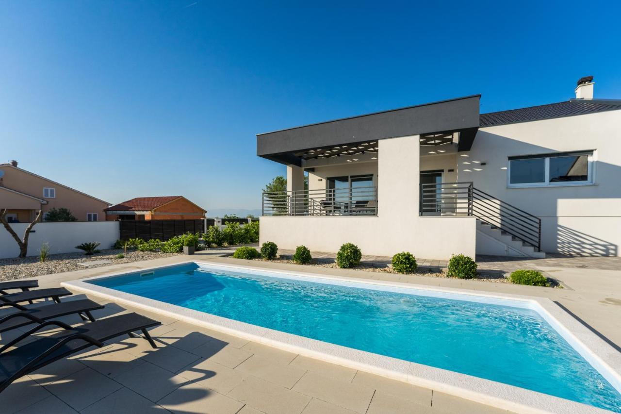Villa Barbara-Holiday Home With Sea View Zadar Bagian luar foto