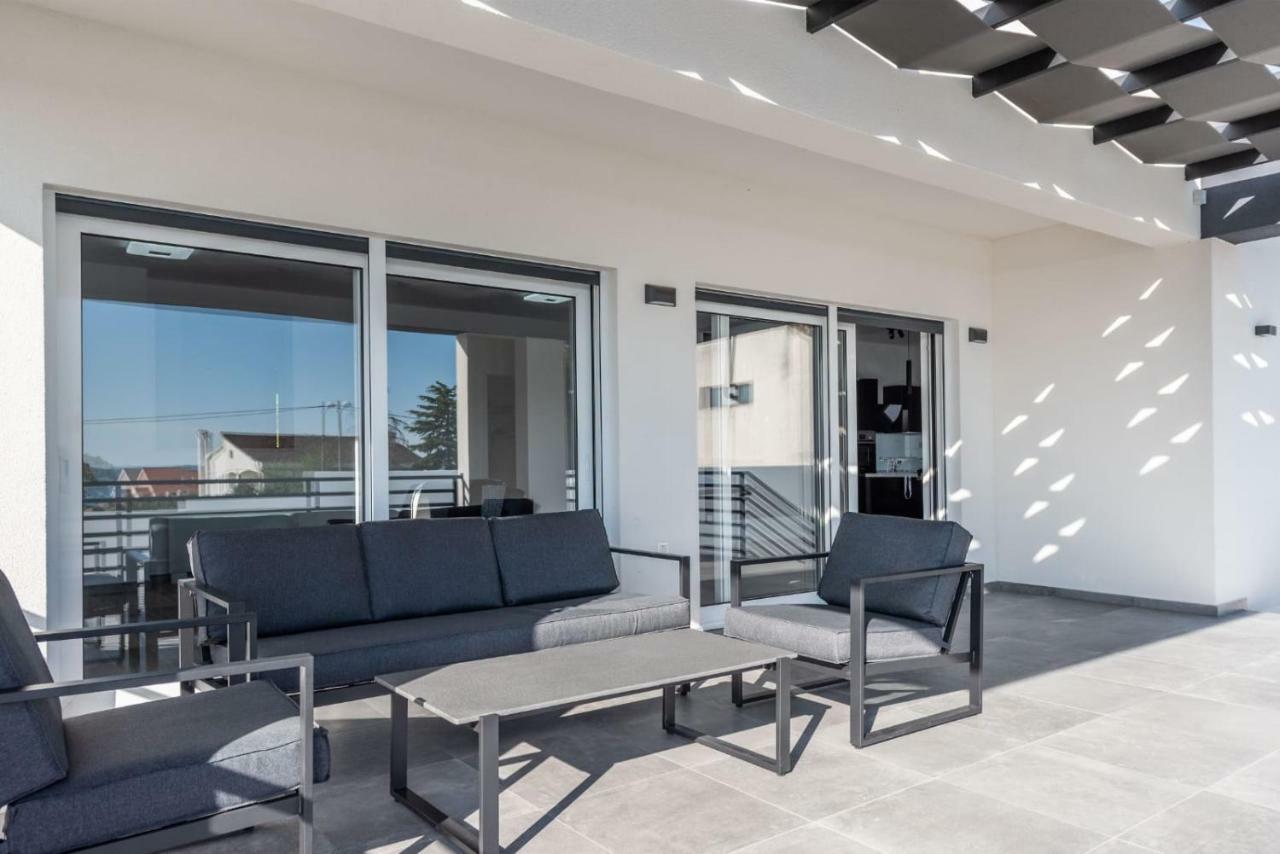 Villa Barbara-Holiday Home With Sea View Zadar Bagian luar foto
