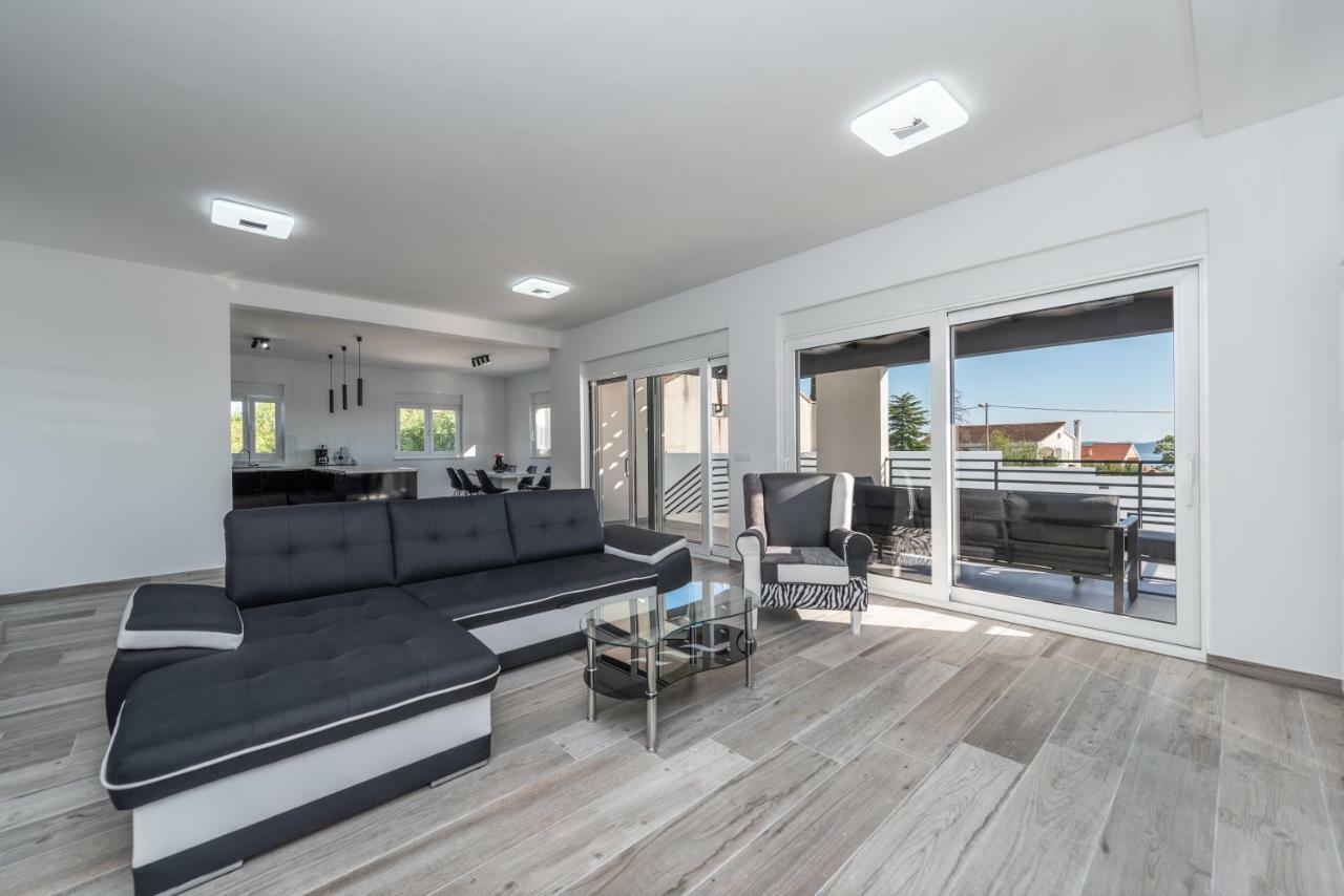 Villa Barbara-Holiday Home With Sea View Zadar Bagian luar foto